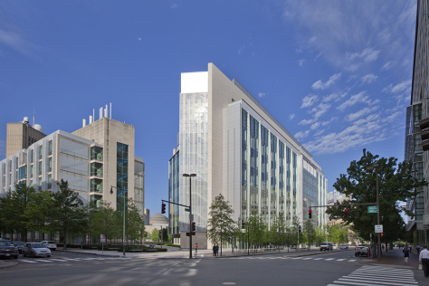 Koch Institute building seen from Ames and Main Streets